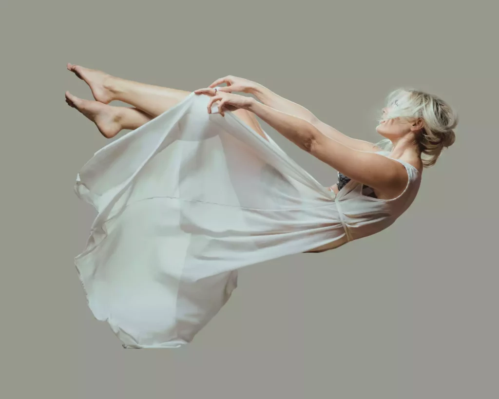 Femme paisible ayant retrouvé un sommeil naturel et réparateur