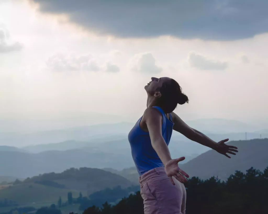Le magnétisme a pour effet principale une ouverture et une mise en mouvement des chakras